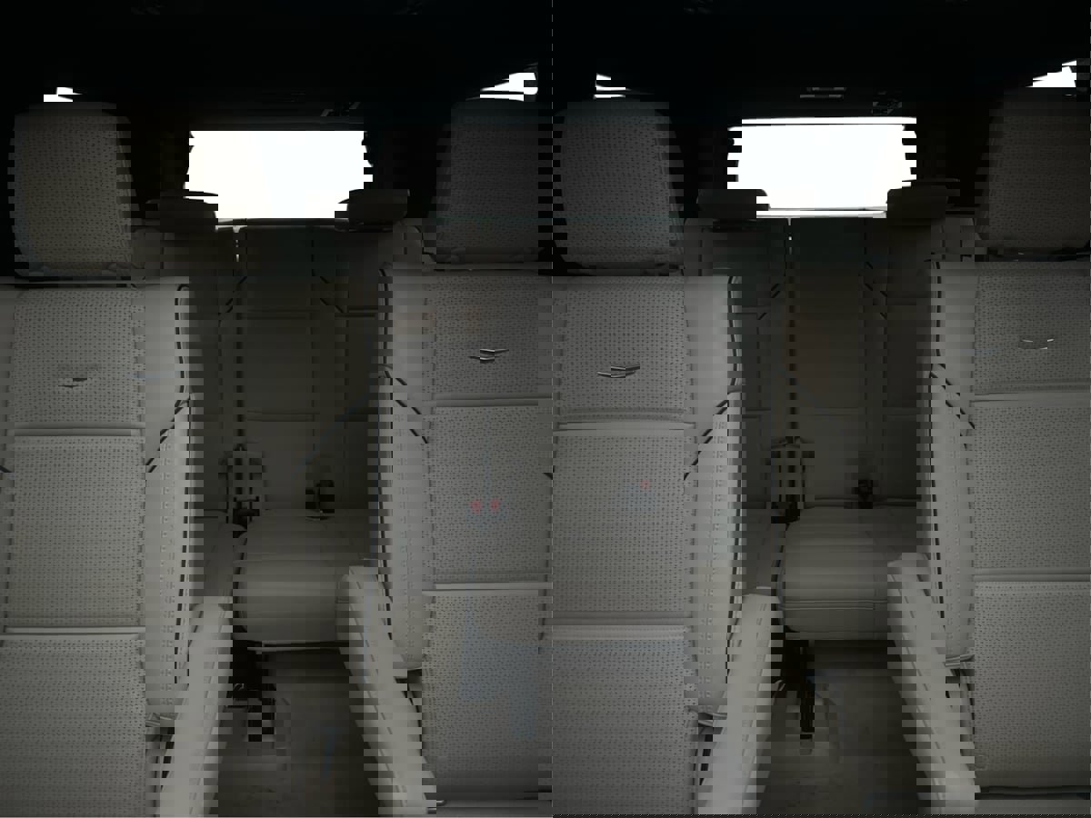 Used 2021 Cadillac Escalade Premium Luxury w/ Performance Package image 23