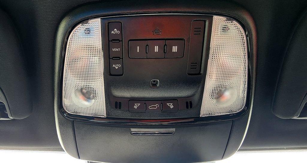 Used 2025 Dodge Durango R/T image 64