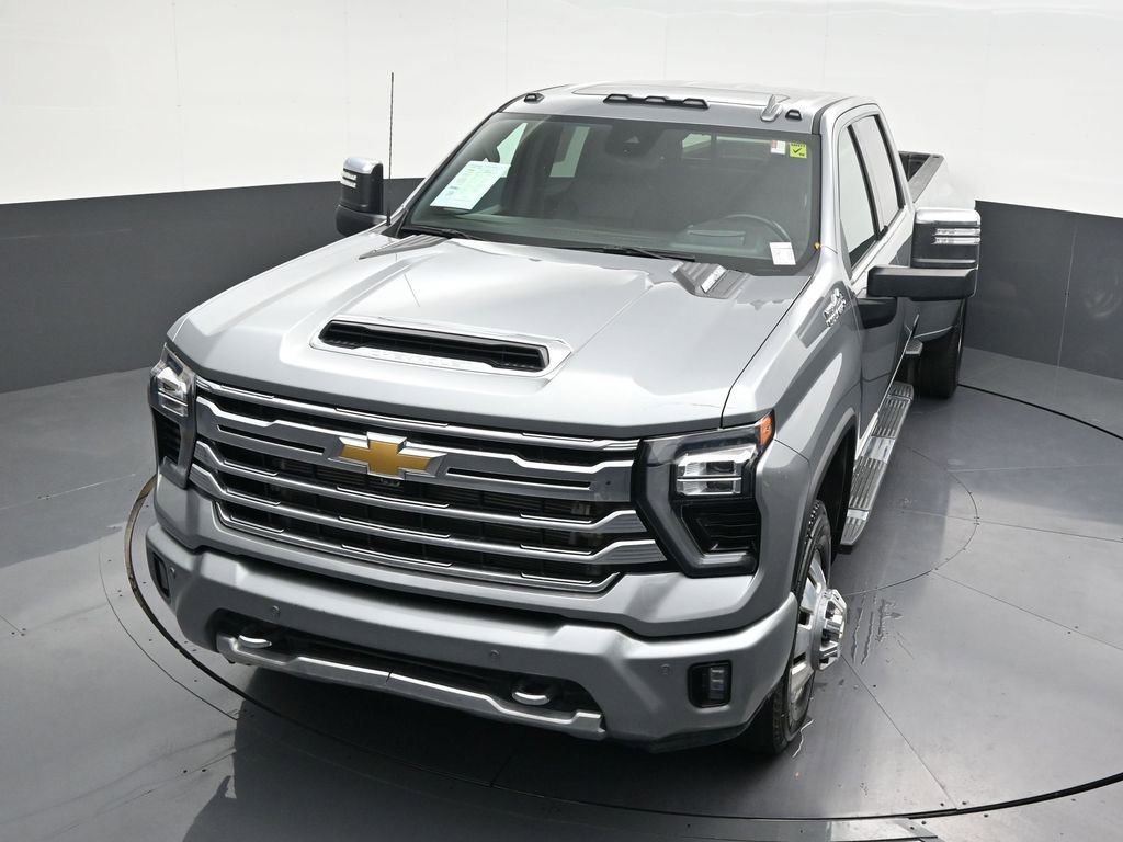 Used 2025 Chevrolet Silverado 3500 High Country w/ High Country Premium Package image 23