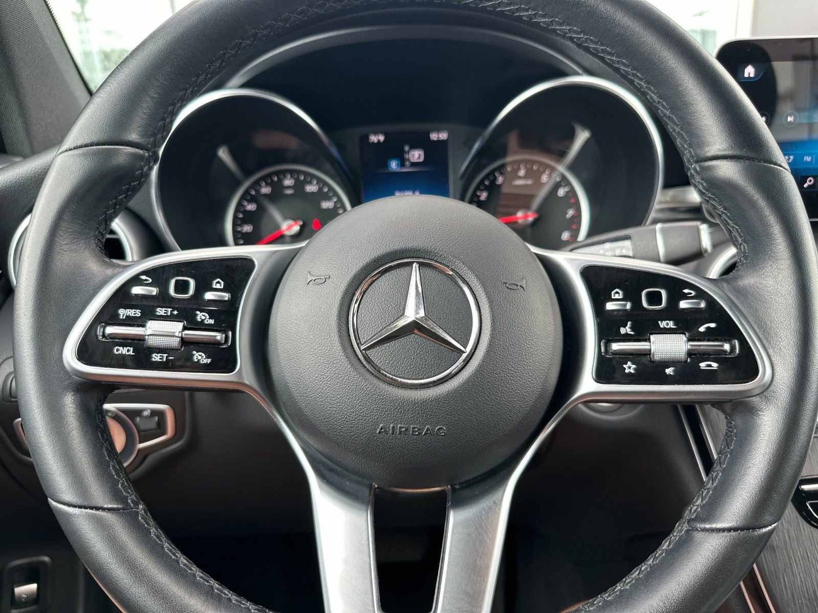 Certified 2022 Mercedes-Benz GLC 300 image 25