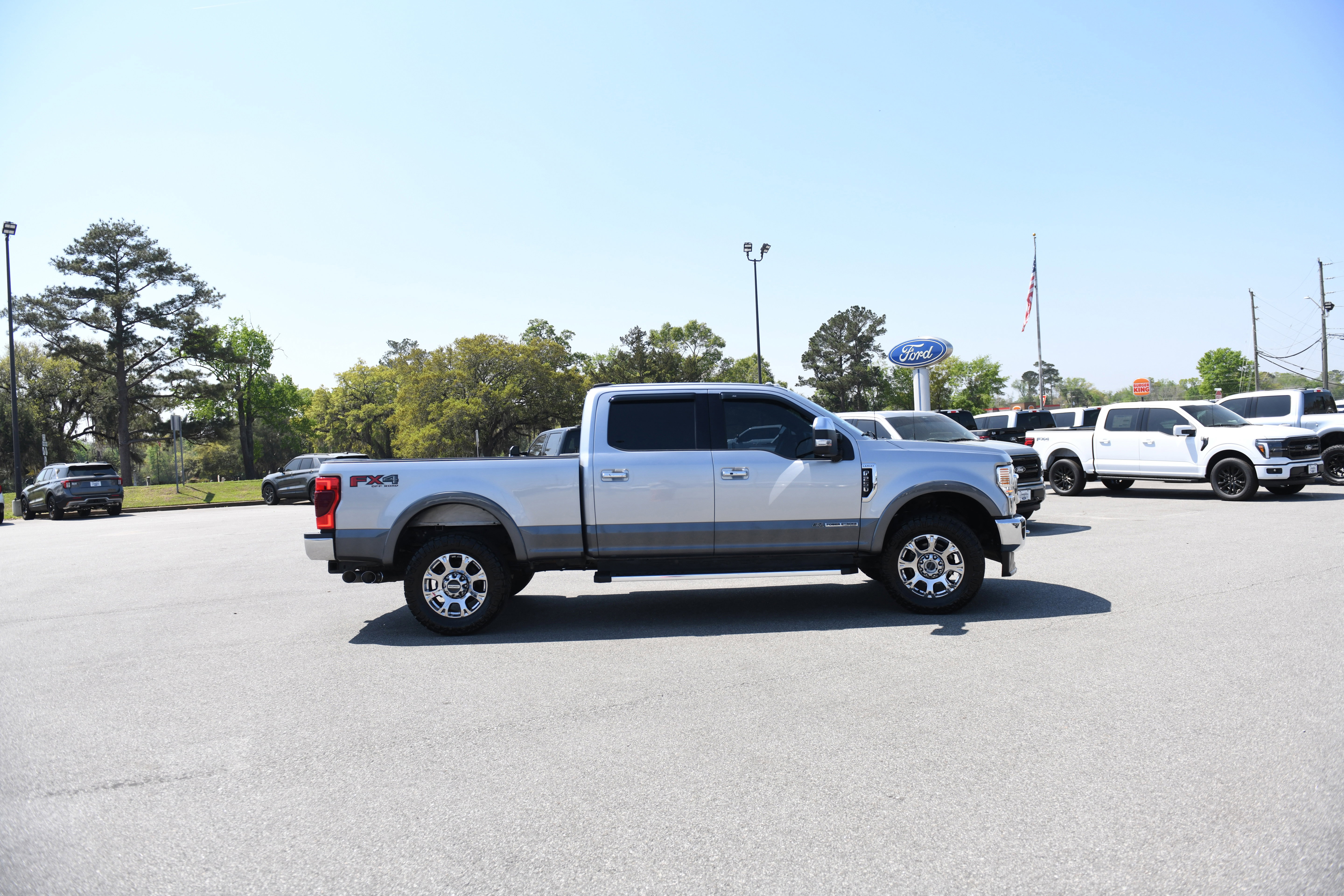 Used 2022 Ford F250 Lariat w/ Lariat Ultimate Package image 2