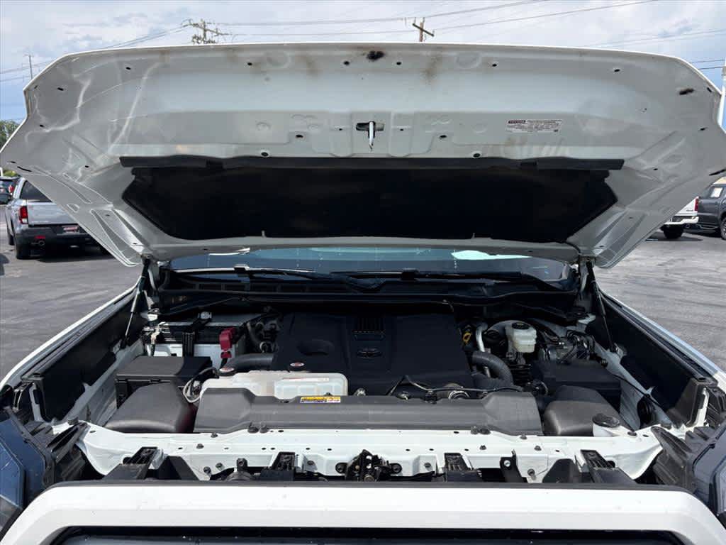Used 2024 Toyota Tundra SR5 w/ SR5 Premium Package AWD/4WD image 31