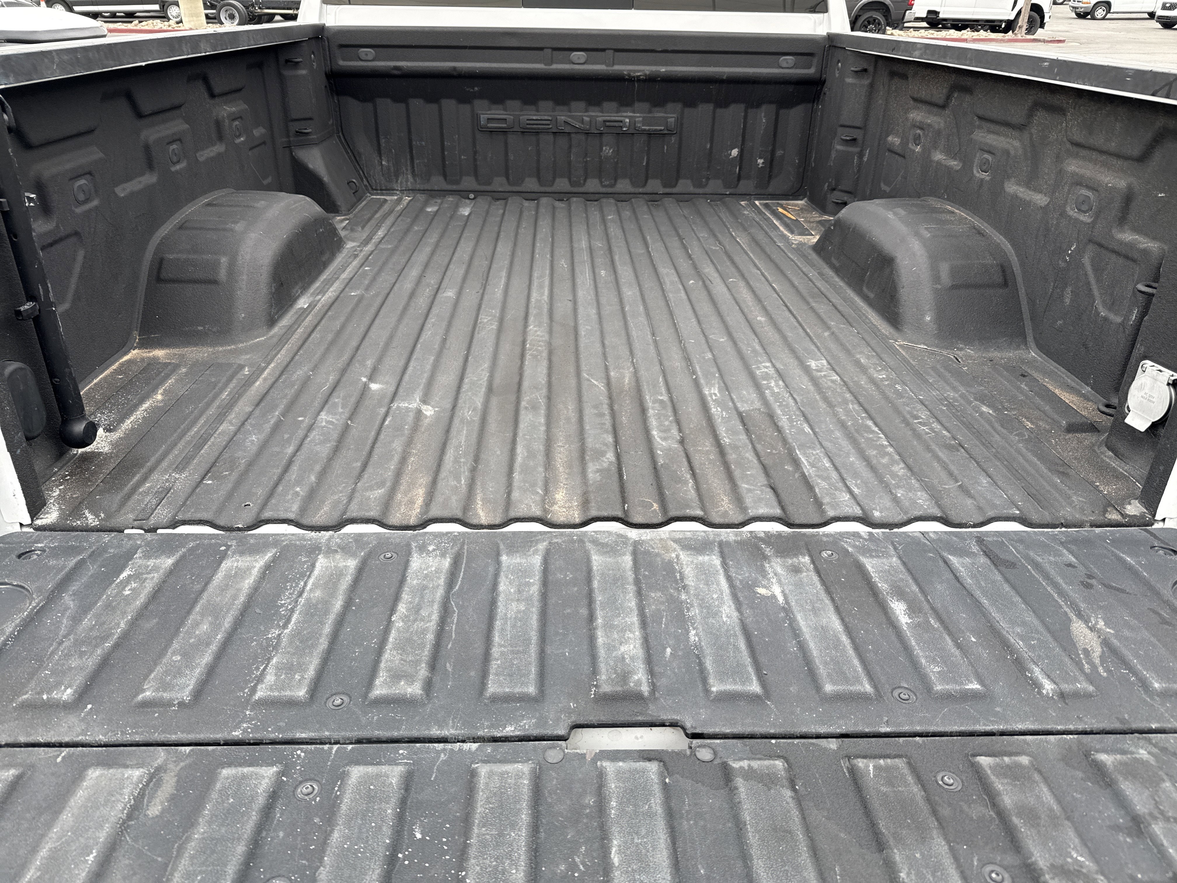 Used 2024 GMC Sierra 2500 Denali Ultimate image 27