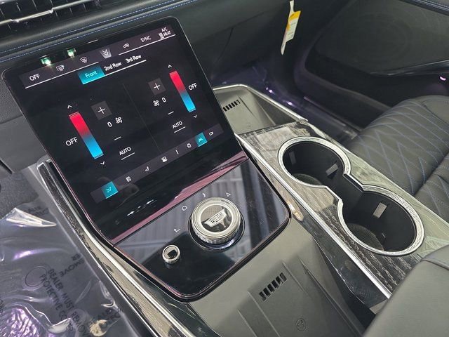 New 2026 Cadillac Escalade IQ Sport 1 w/ LPO, ONYX Package AWD/4WD image 24
