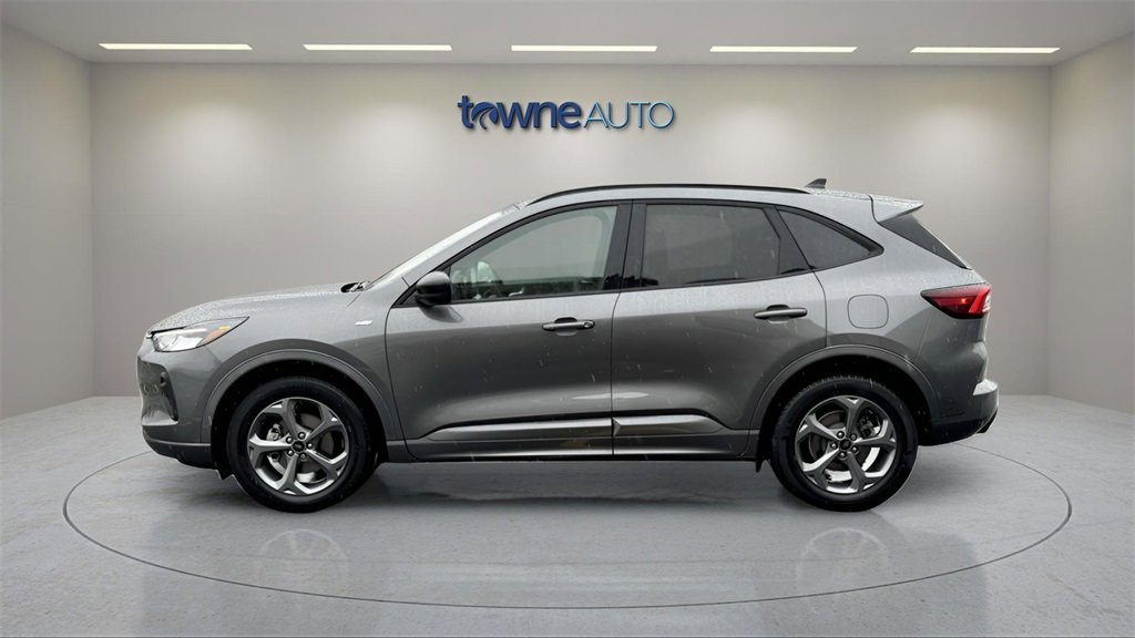 Used 2023 Ford Escape ST-Line w/ Tech Pack #1 image 2