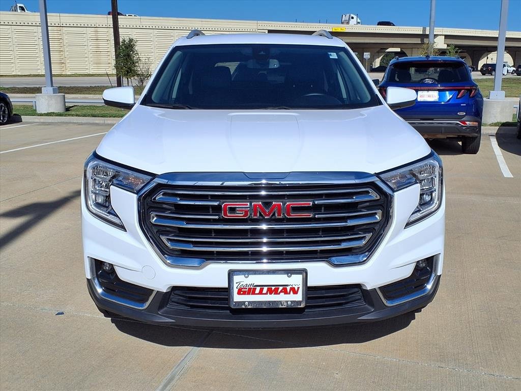 Used 2024 GMC Terrain SLT image 25