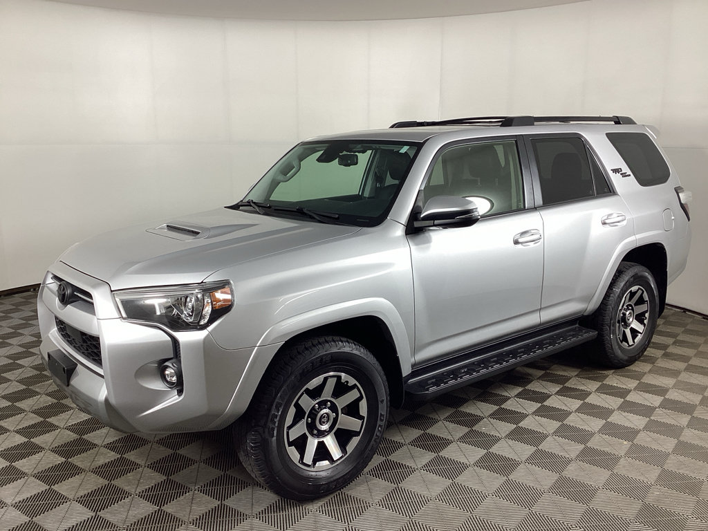 Used 2021 Toyota 4Runner TRD Off-Road Premium w/ Moonroof Package AWD/4WD image 6