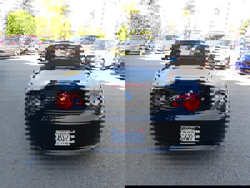 Used 2003 BMW Z4 2.5i image 4