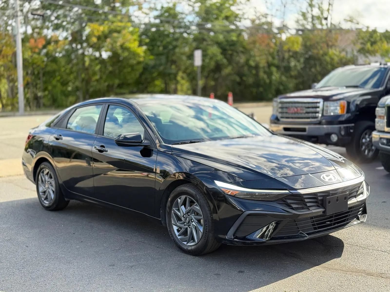 Used 2024 Hyundai Elantra SEL FWD image 6