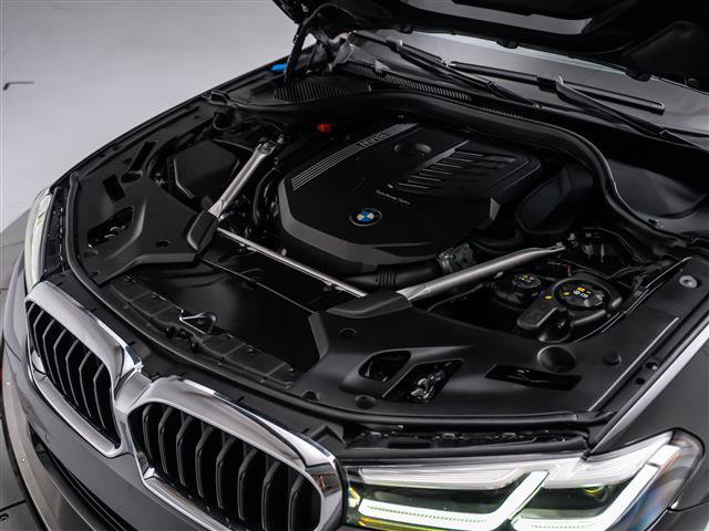 Used 2023 BMW 540i w/ Convenience Package RWD image 11