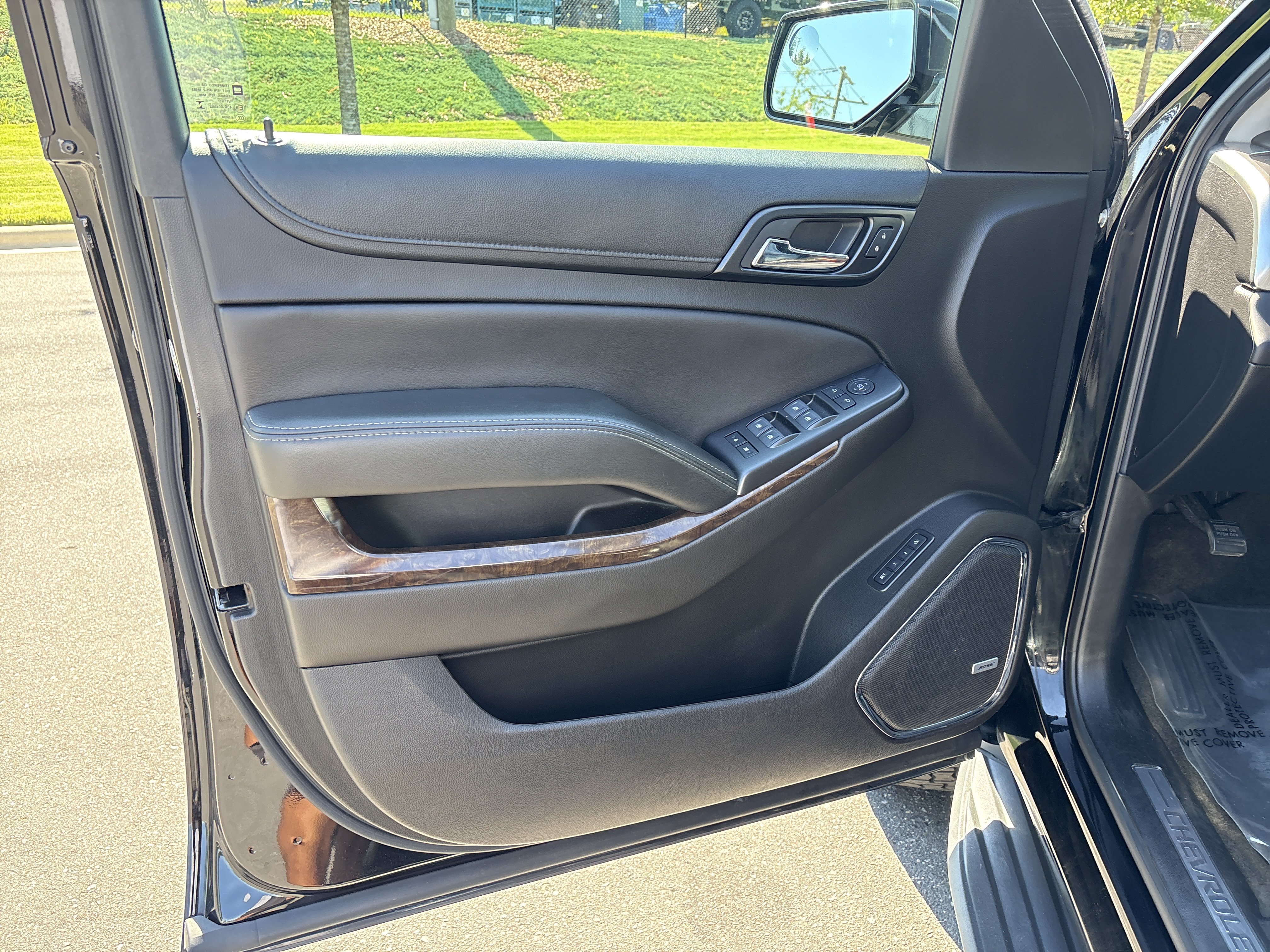 Used 2018 Chevrolet Tahoe LT AWD/4WD image 15