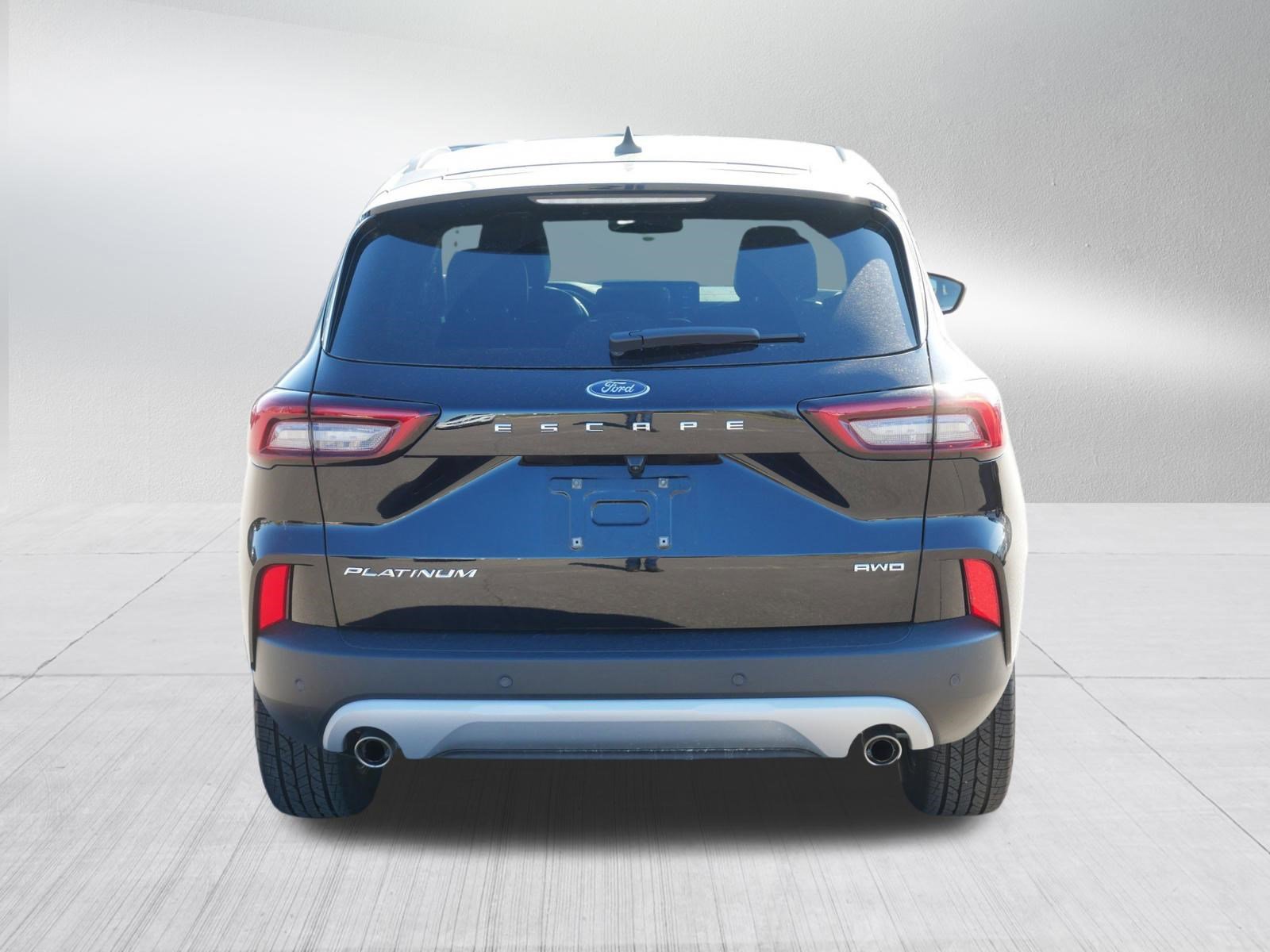 Used 2023 Ford Escape Platinum image 6