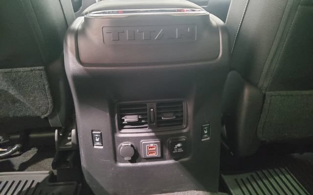 Used 2019 Nissan Titan PRO-4X w/ Pro-4x Convenience Package AWD/4WD image 20