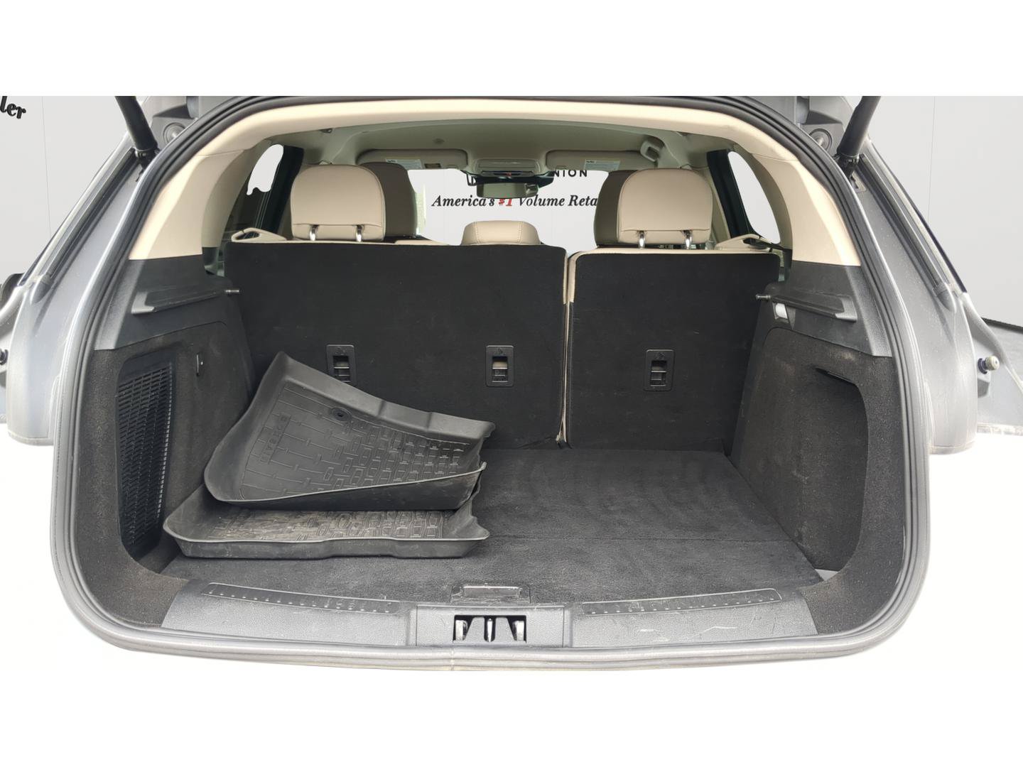 Used 2025 Lincoln Corsair AWD image 22