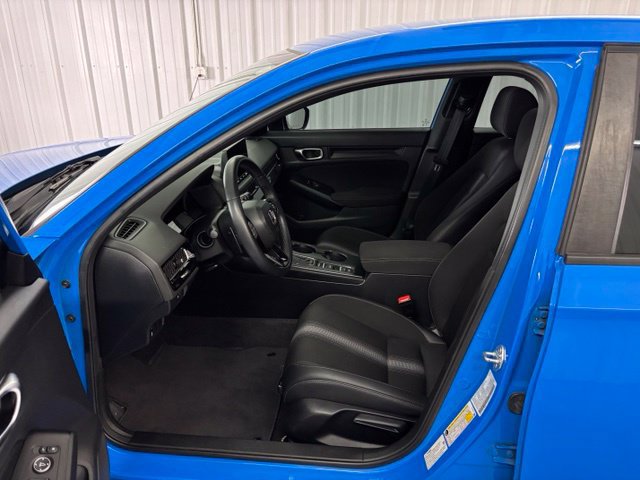 Used 2023 Honda Civic Sport image 2