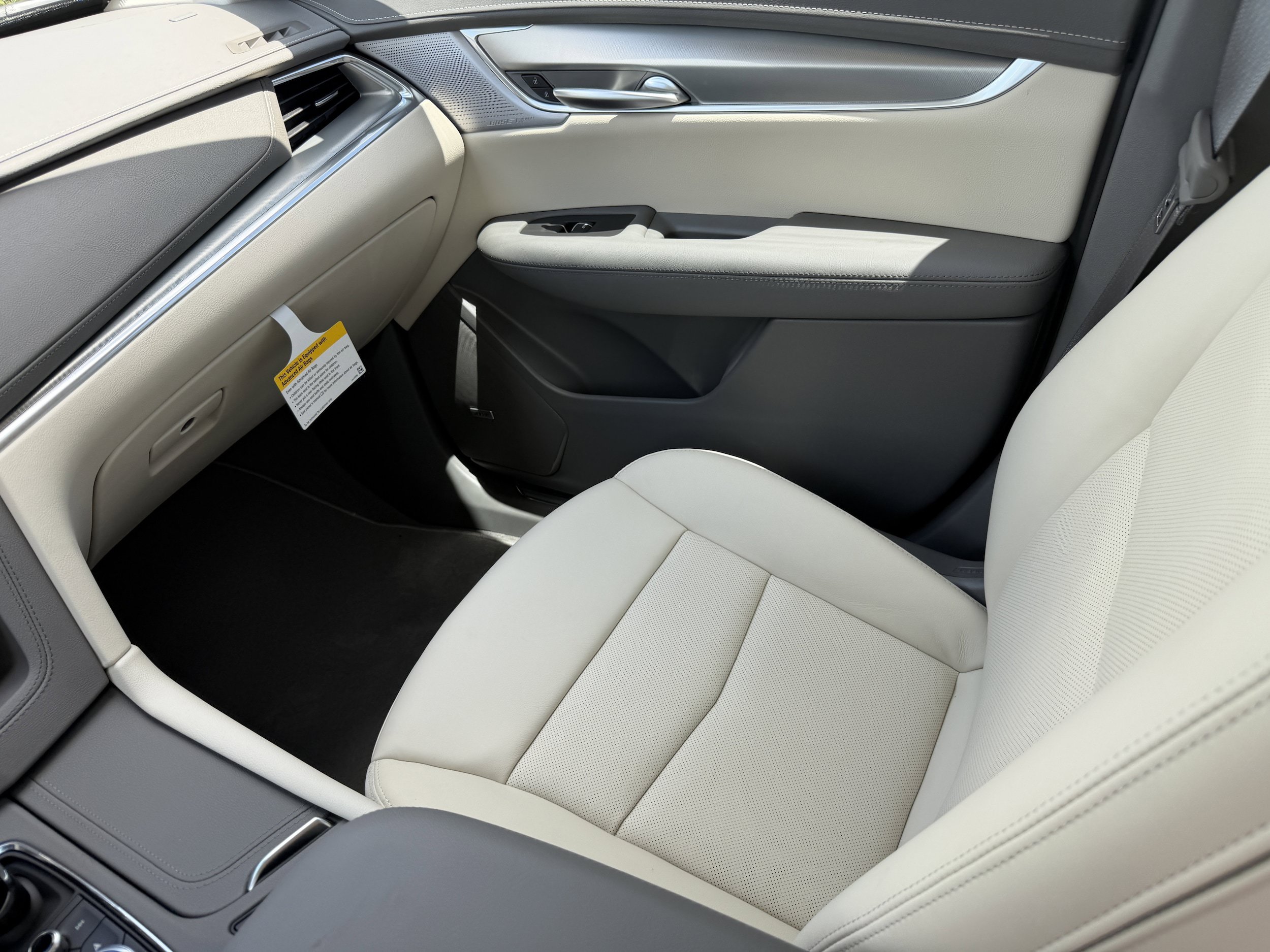 New 2026 Cadillac XT5 Premium Luxury FWD image 16