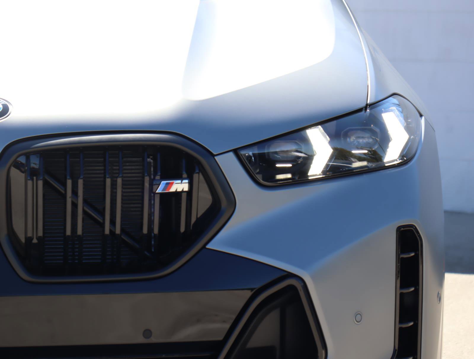 New 2026 BMW X6 M60i image 4