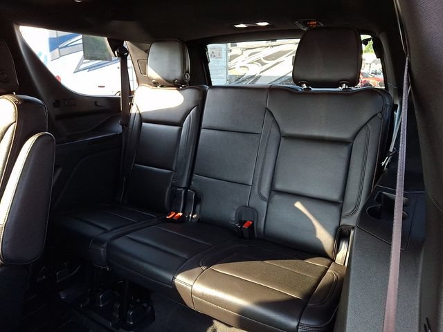Used 2021 Chevrolet Tahoe High Country w/ Premium Package AWD/4WD image 14