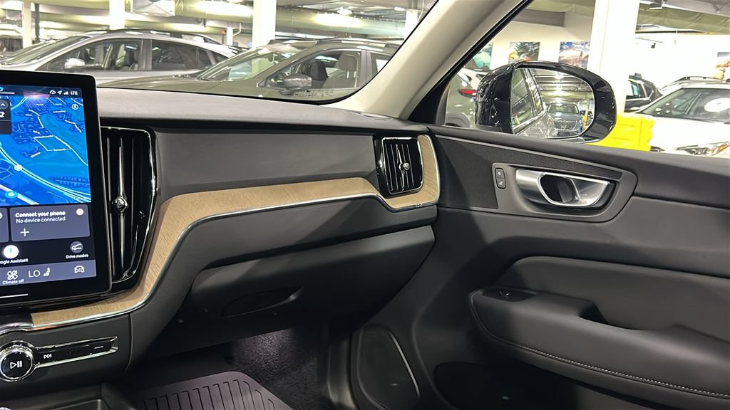 Certified 2026 Volvo XC60 B5 Plus w/ Protection Package Premier AWD/4WD image 25