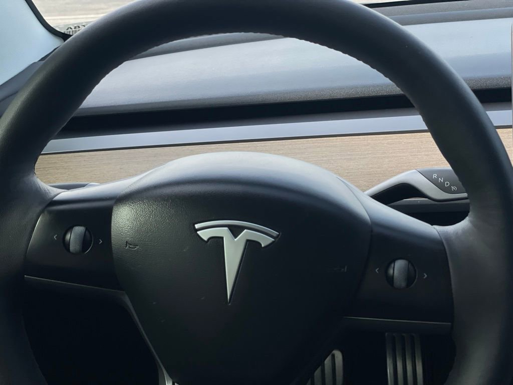 Used 2022 Tesla Model 3 Performance image 12