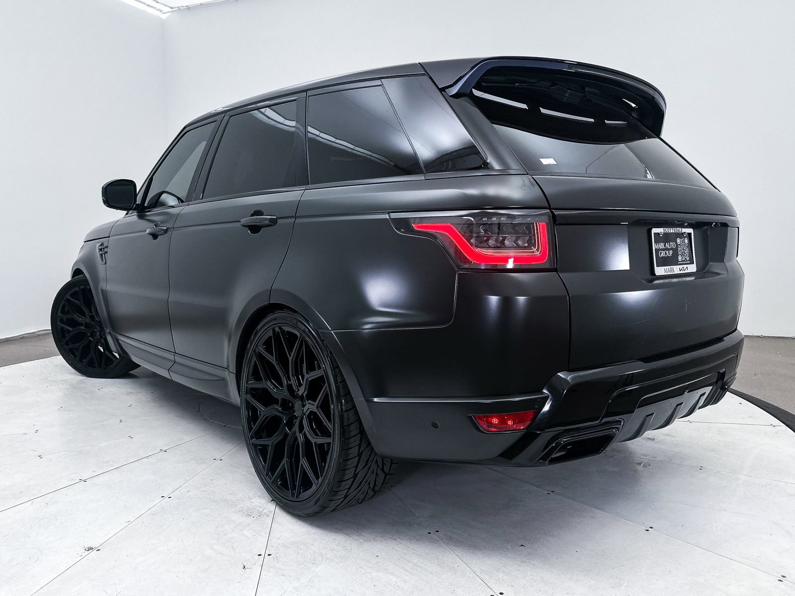 Used 2019 Land Rover Range Rover Sport HSE image 11