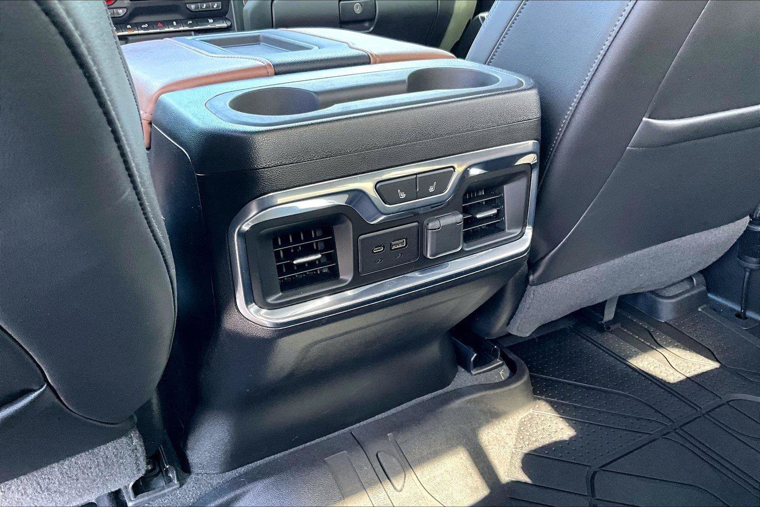 Used 2021 Chevrolet Silverado 1500 High Country AWD/4WD image 33