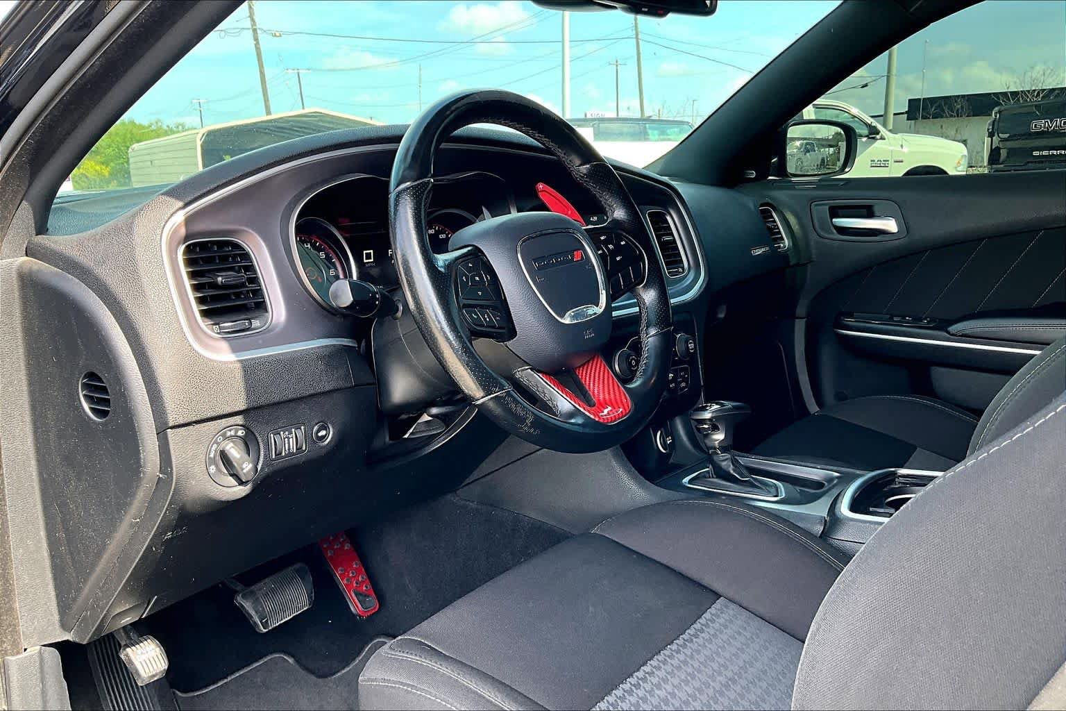 Used 2020 Dodge Charger R/T RWD image 16