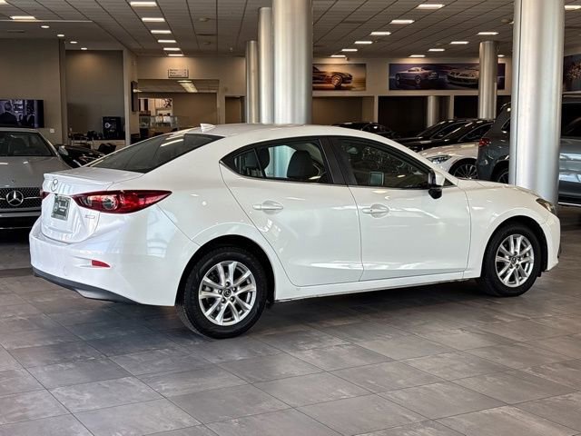 Used 2015 MAZDA MAZDA3 i Grand Touring image 3