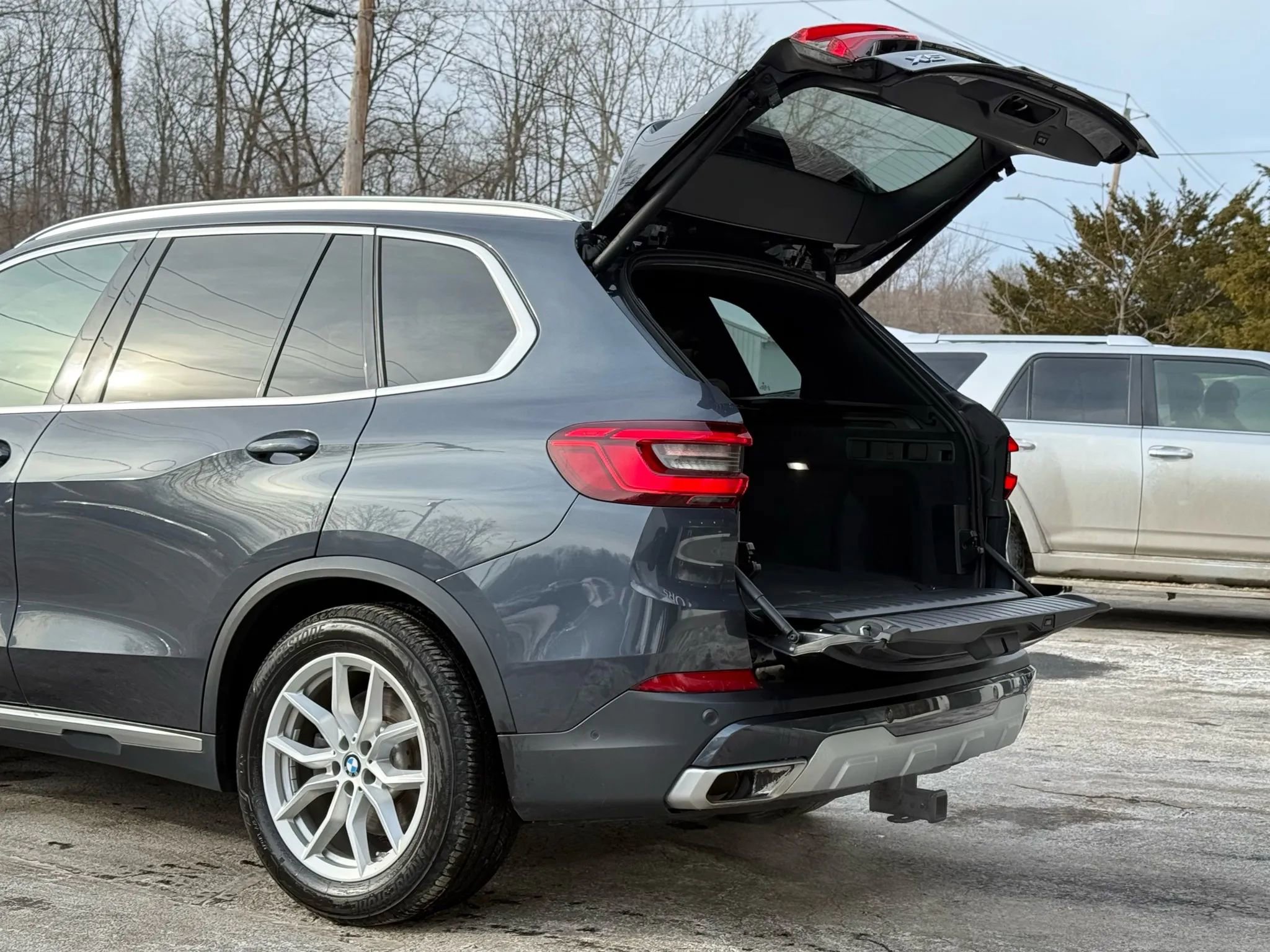 Used 2020 BMW X5 xDrive40i w/ Convenience Package AWD/4WD image 47