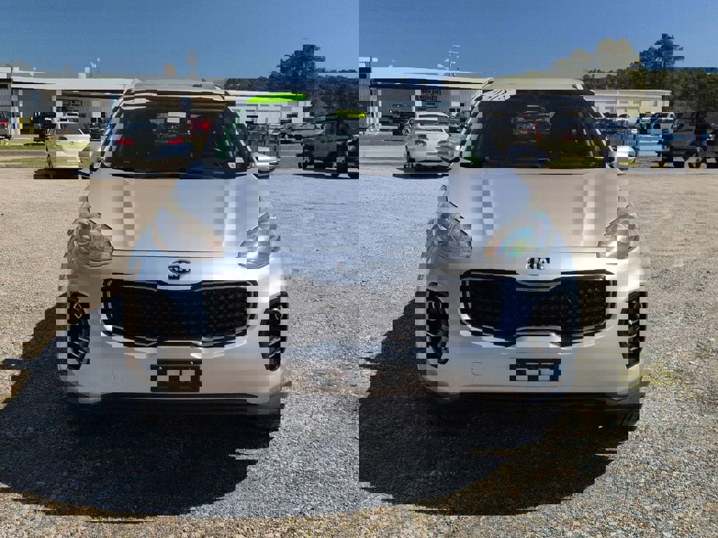 Used 2018 Kia Sportage EX image 3