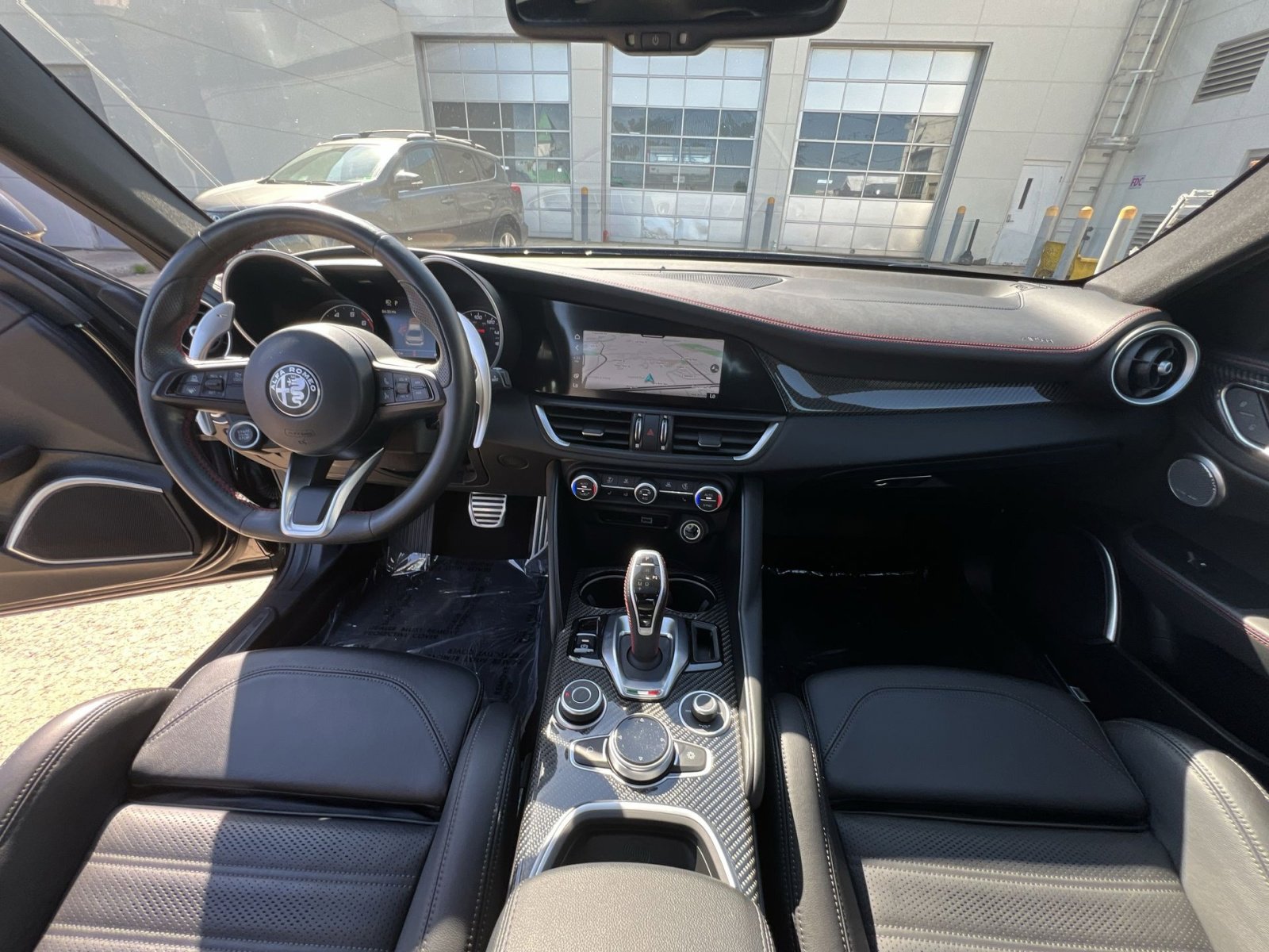 Used 2023 Alfa Romeo Giulia Estrema AWD/4WD image 31