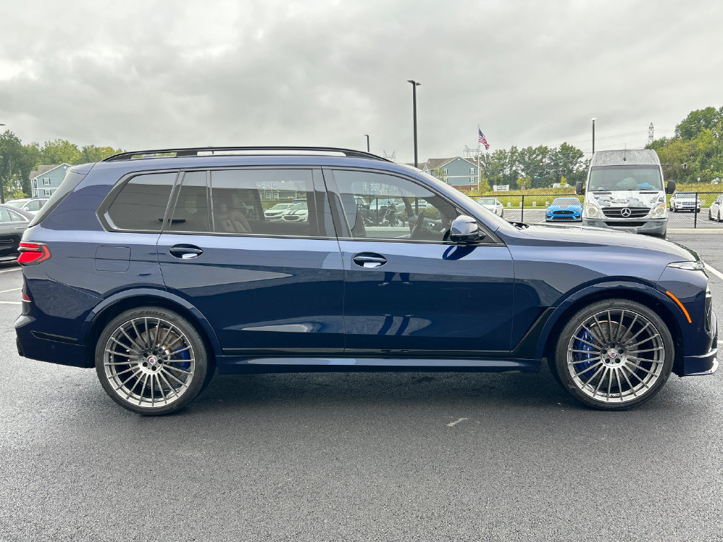 Used 2025 BMW ALPINA XB7 AWD/4WD image 9