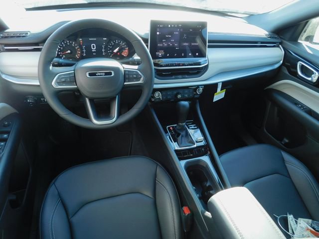 New 2026 Jeep Compass Limited AWD/4WD image 16
