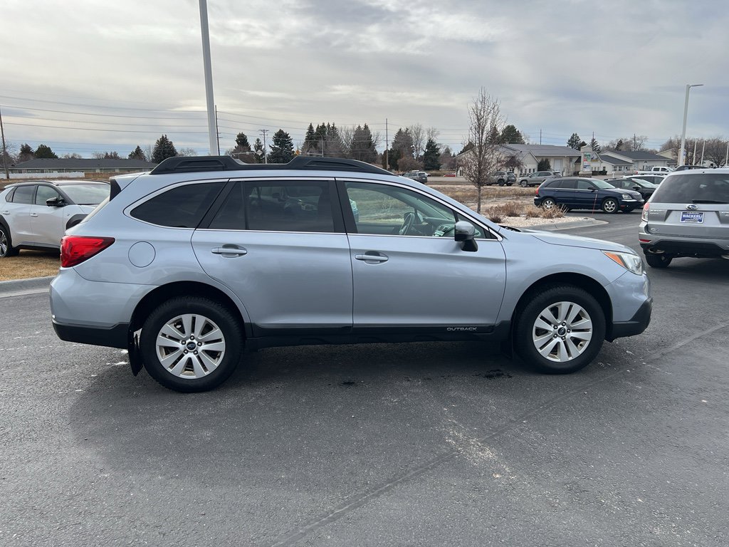 Used 2015 Subaru Outback 2.5i Premium AWD/4WD image 5