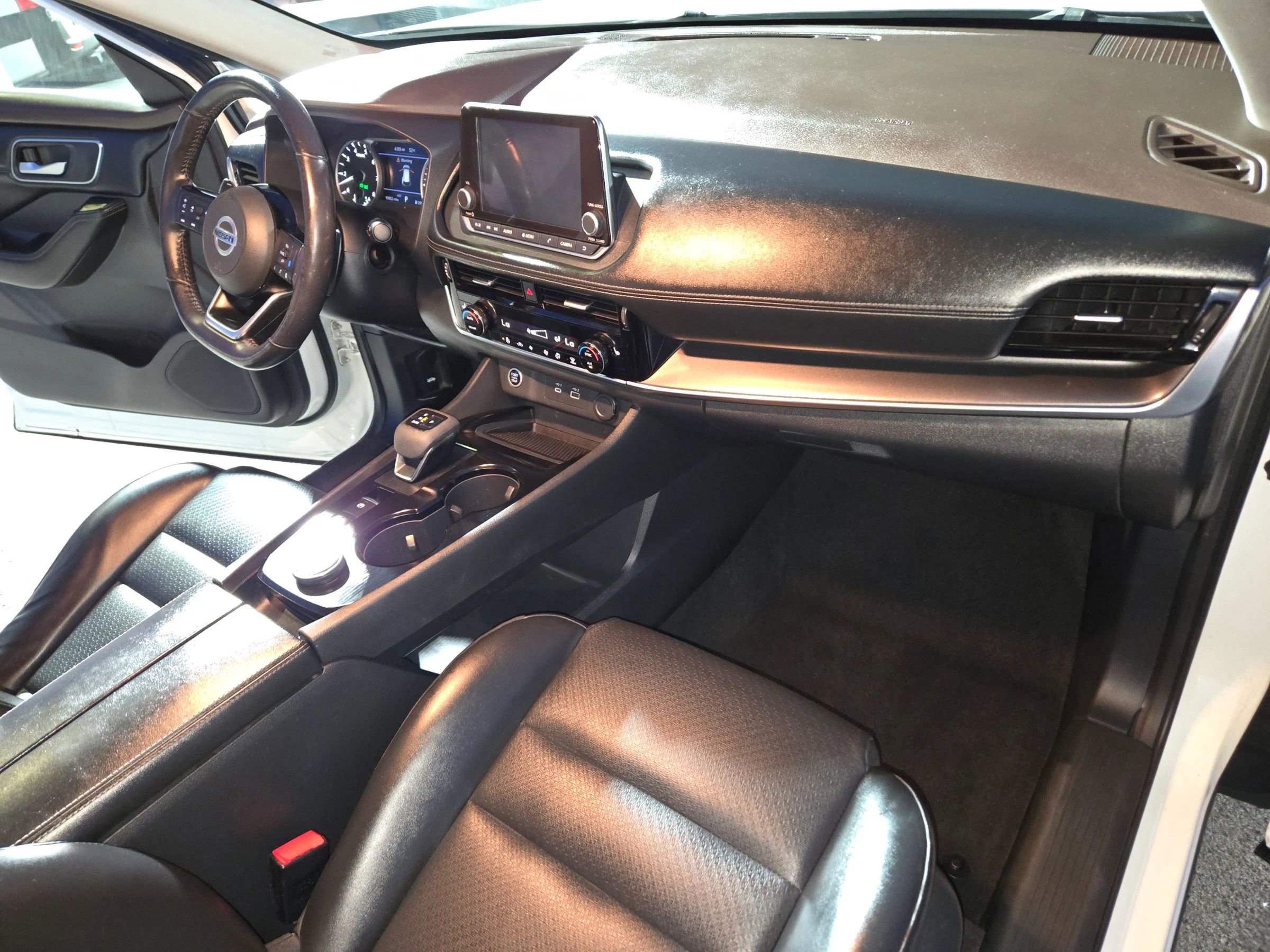 Used 2021 Nissan Rogue SV w/ Premium Package image 52