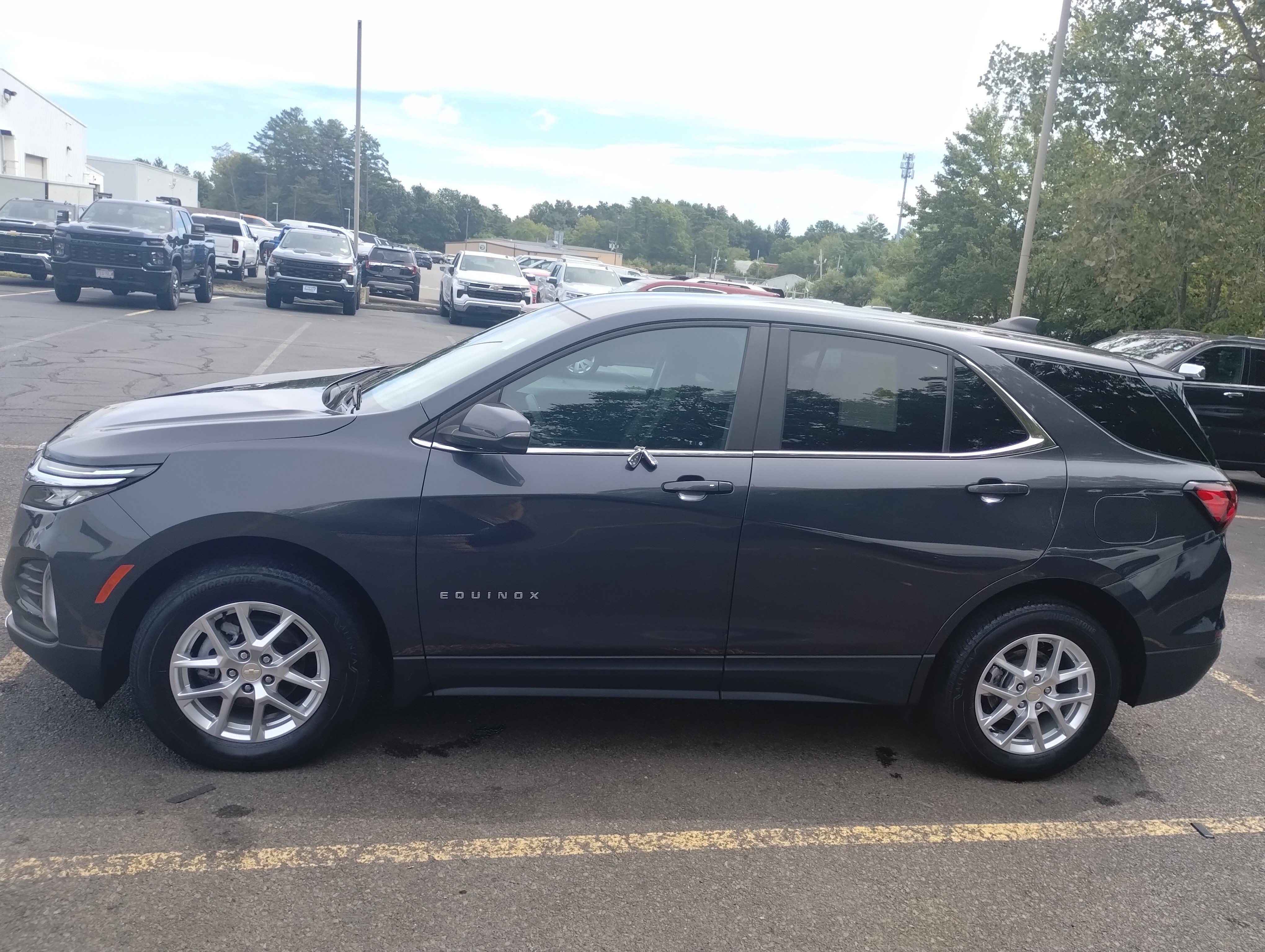 Used 2022 Chevrolet Equinox LT image 6