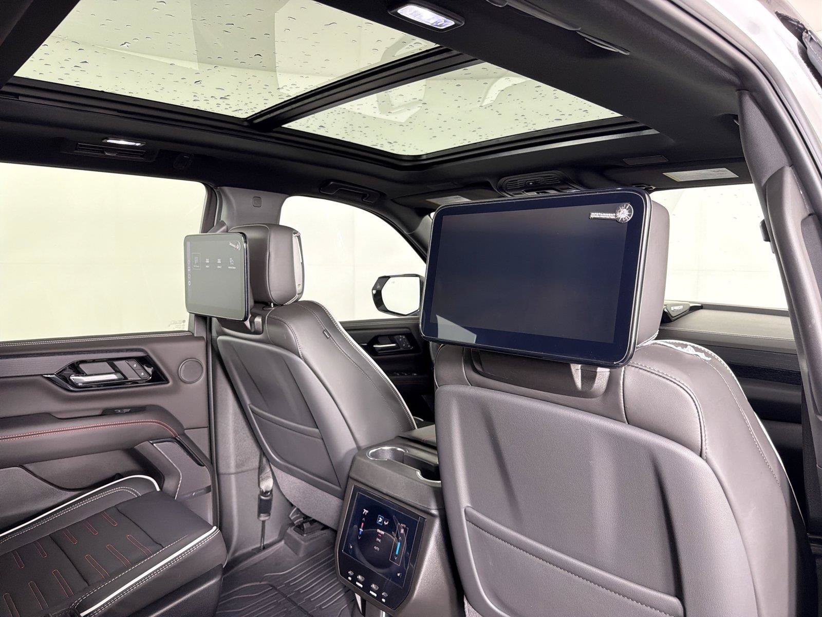 New 2026 GMC Yukon AT4 Ultimate AWD/4WD image 14