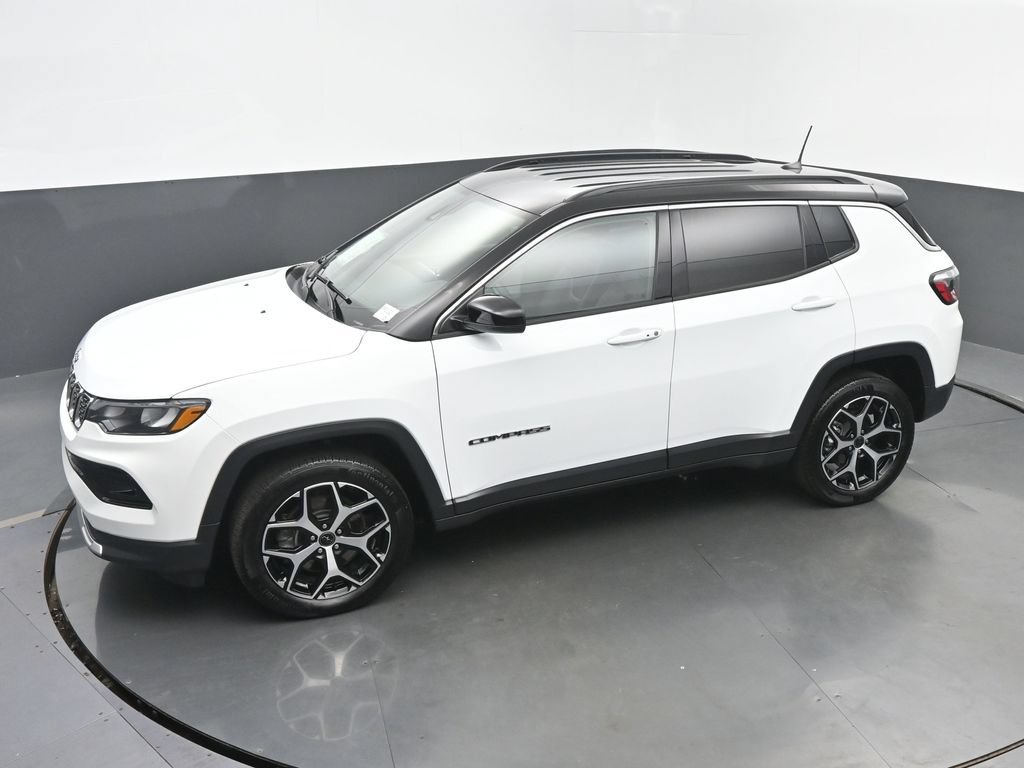 Used 2025 Jeep Compass Limited AWD/4WD image 42