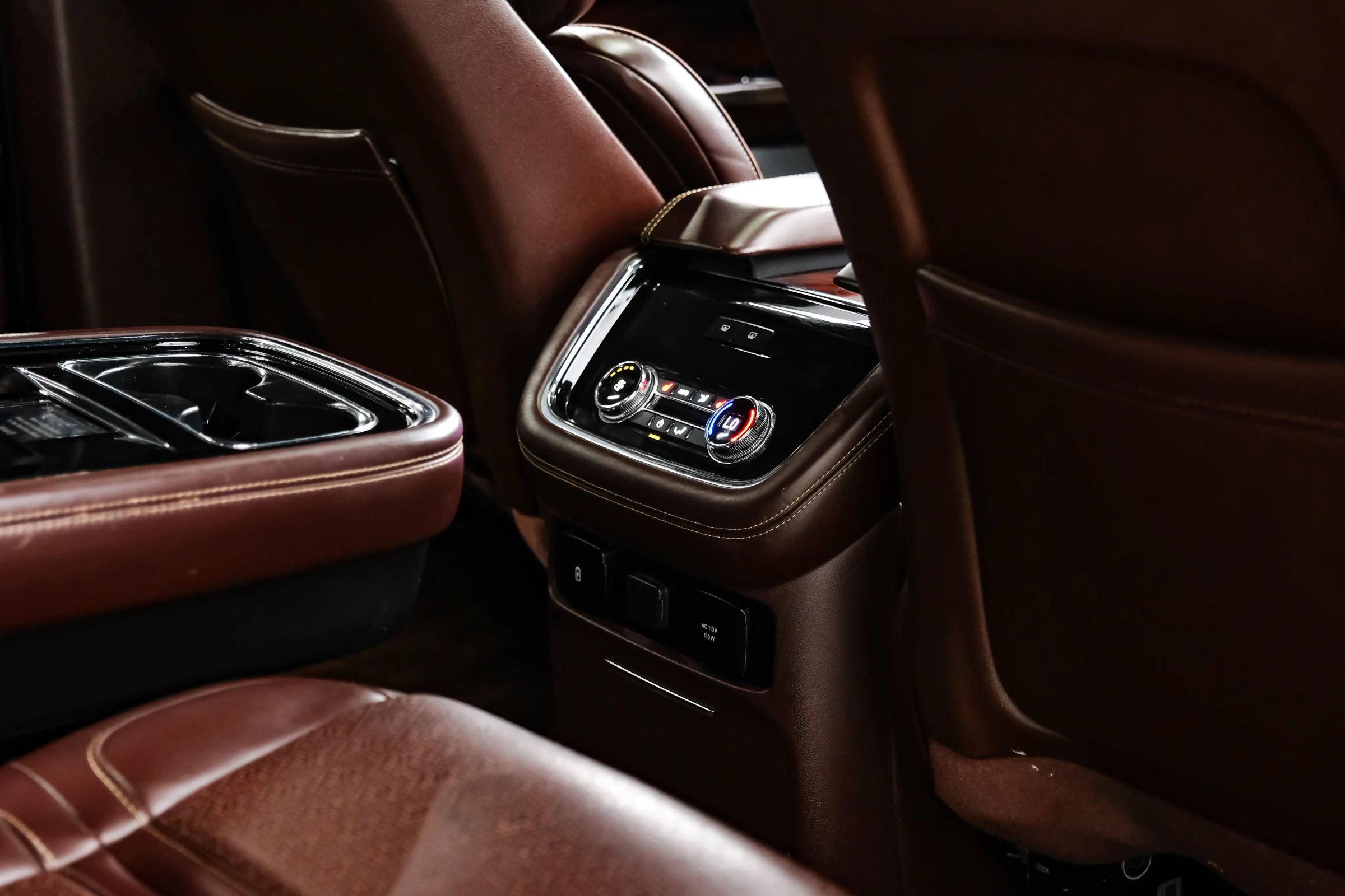 Used 2018 Lincoln Navigator Black Label w/ Cargo Package AWD/4WD image 51