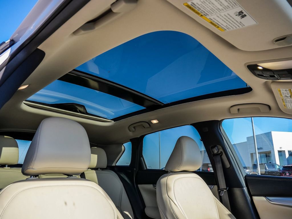 Used 2019 INFINITI QX50 Luxe w/ Navigation Package image 17