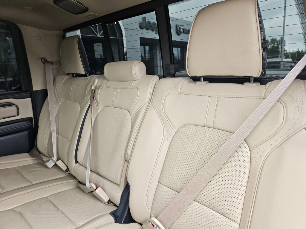 Used 2019 RAM 1500 Limited AWD/4WD image 14