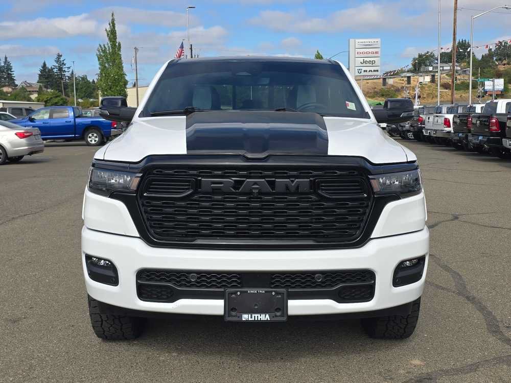 Used 2025 RAM 1500 Big Horn AWD/4WD image 5