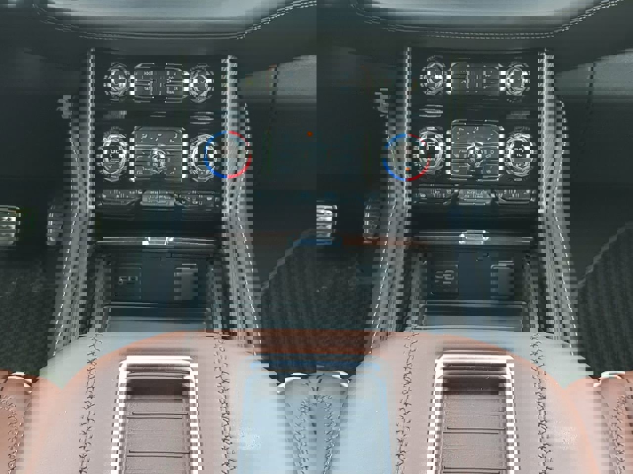 Used 2023 GMC Yukon XL Denali Ultimate image 17