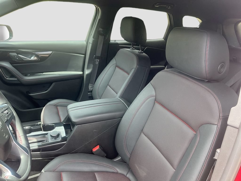 Used 2025 Chevrolet Blazer RS w/ Driver Confidence II Package FWD image 22