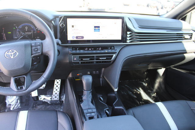 Used 2026 Toyota Camry SE w/ Multimedia Upgrade Package FWD image 14
