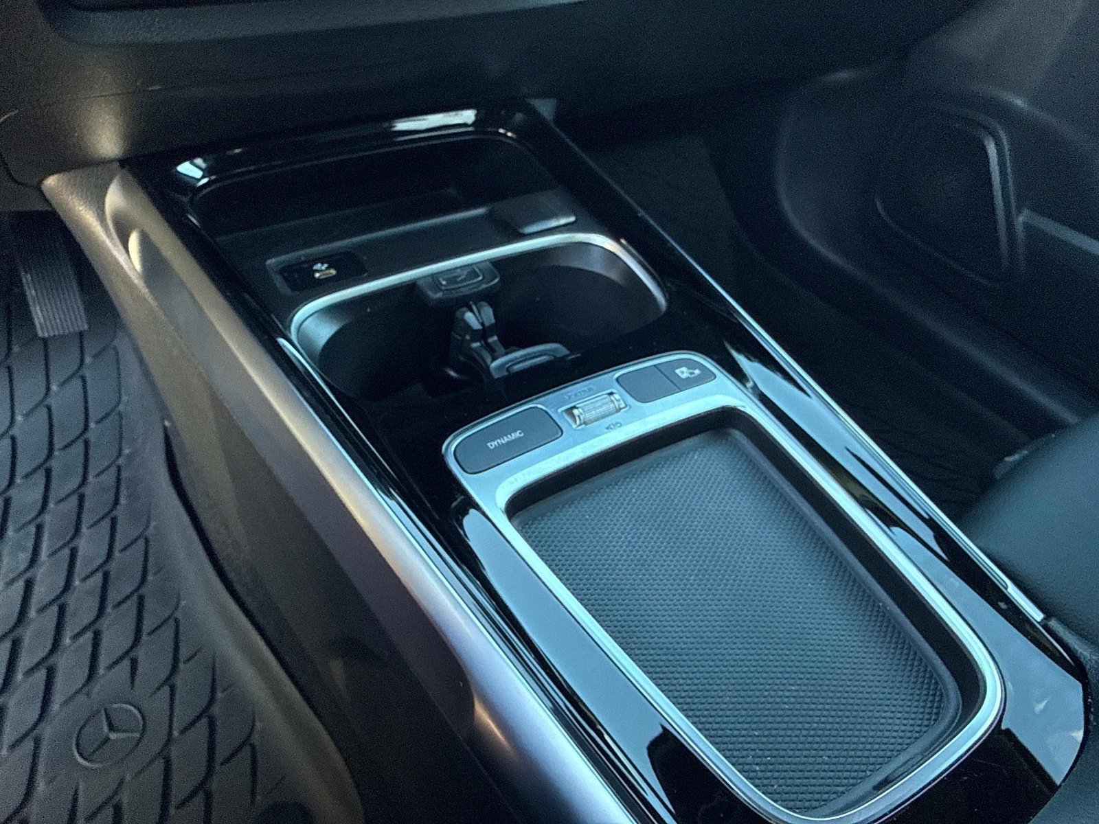 Certified 2025 Mercedes-Benz GLB 250 image 27