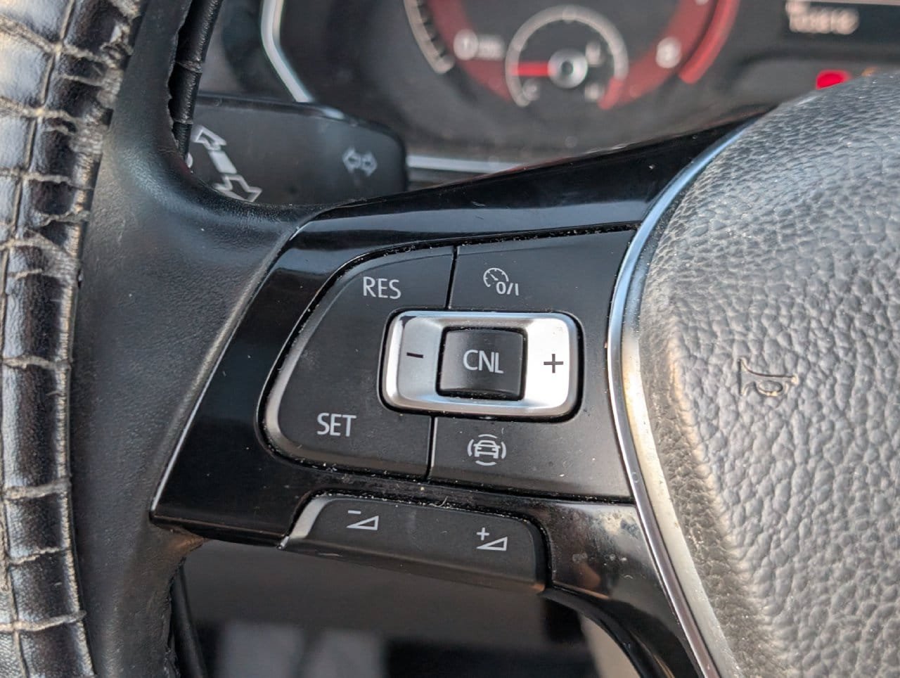 Used 2019 Volkswagen Jetta SE FWD image 24