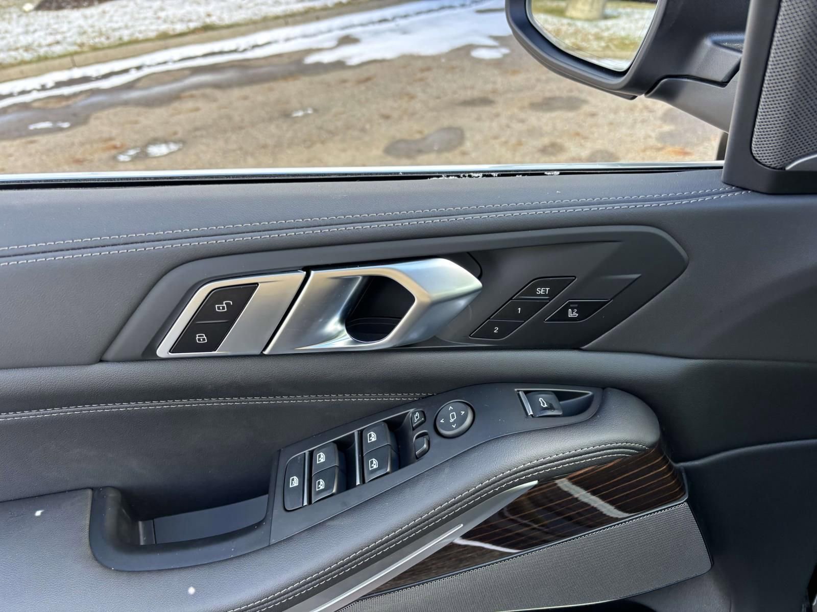 New 2026 BMW X5 xDrive40i w/ Climate Comfort Package image 12