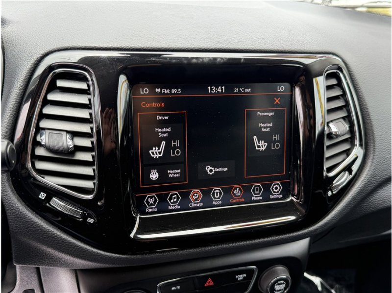 Used 2020 Jeep Compass Limited FWD image 50