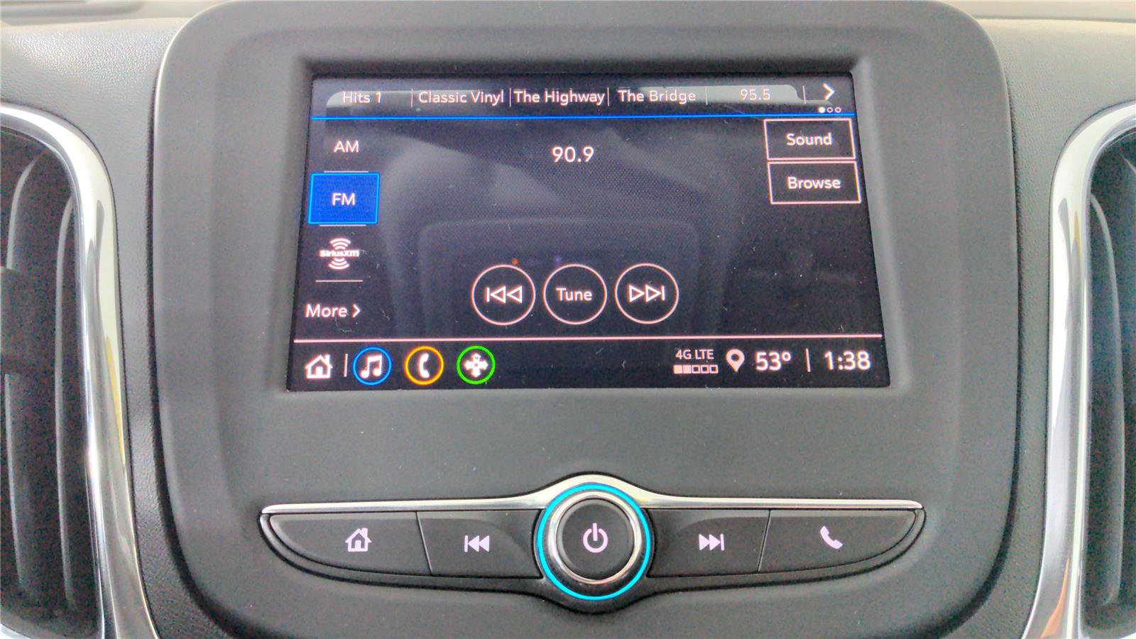 Used 2023 Chevrolet Equinox LS w/ Sport Edition AWD/4WD image 28